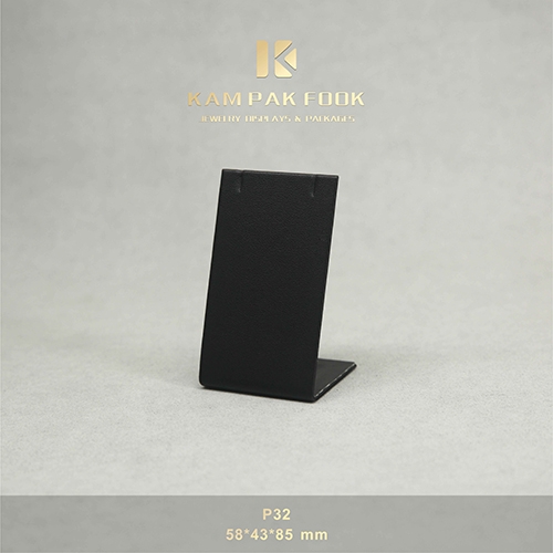 P32 Pendant Stand